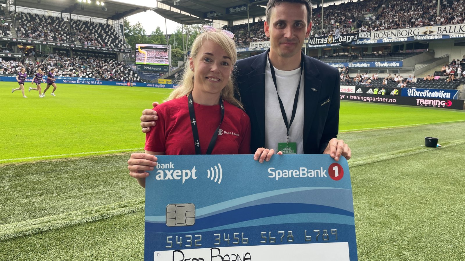 rosenborg-gir-150-000-kroner-til-redd-barna-rosenborg